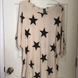 Off white tunic w/ navy blue stars